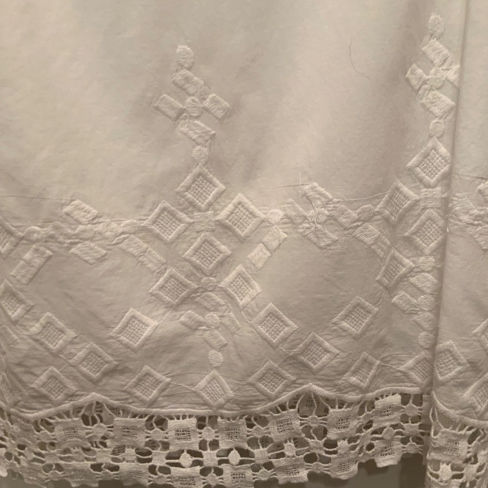 Banana Republic Sleeveless White Blouse - Picture 3 of 5